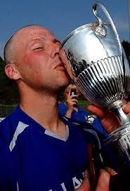 Dai Patterson kisses the cup